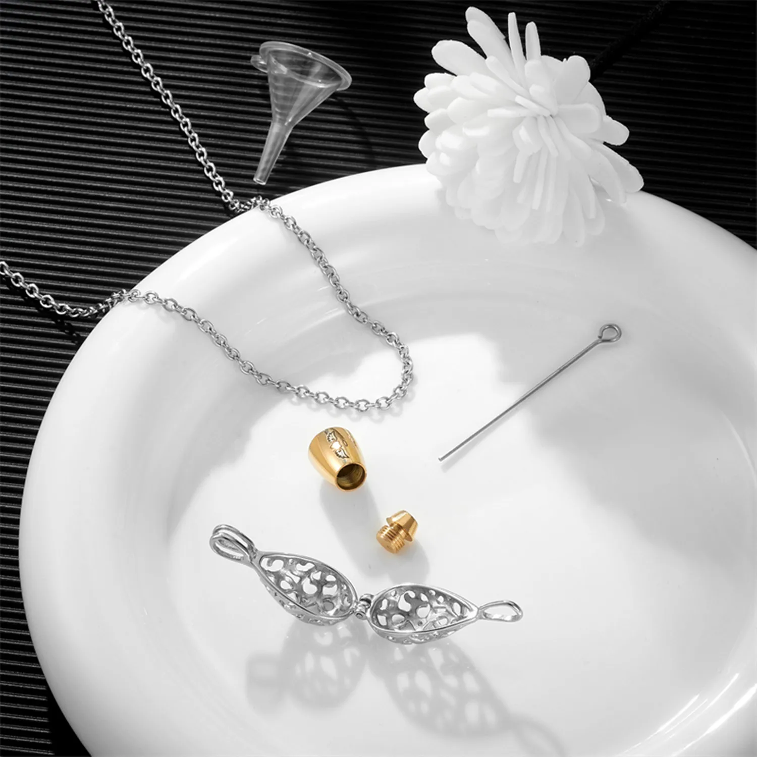 Cremation Necklace - Stainless Steel Ashes Pendant for Human Ash, Memorial Urn Jewelry Keepsake
