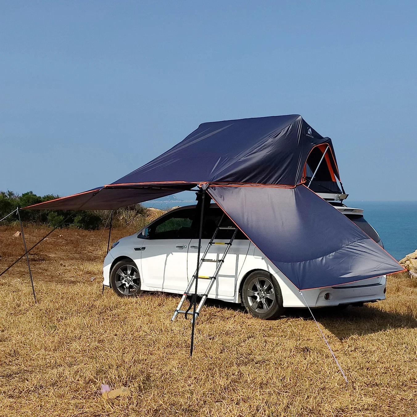 Quality Four-season Road Trip 2-3 Persons Camping Car Roof Top Soft Cover Rooftop Tent