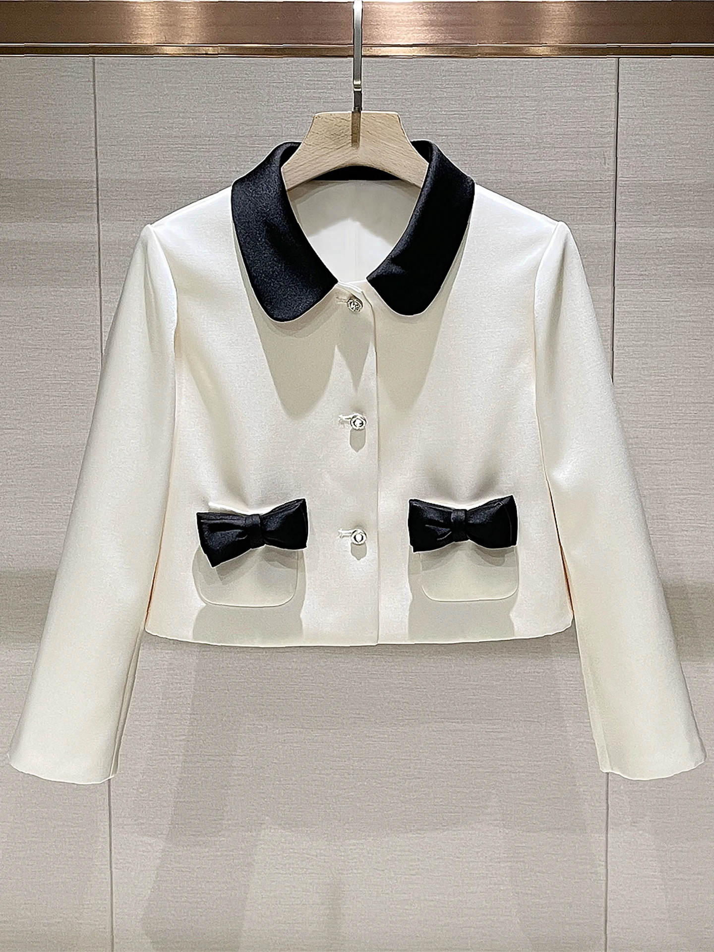 

Sweet And Sal Sle Spring 2026 New Doll Collar Knot Single Button White Open Cardigan Women's Outerwear