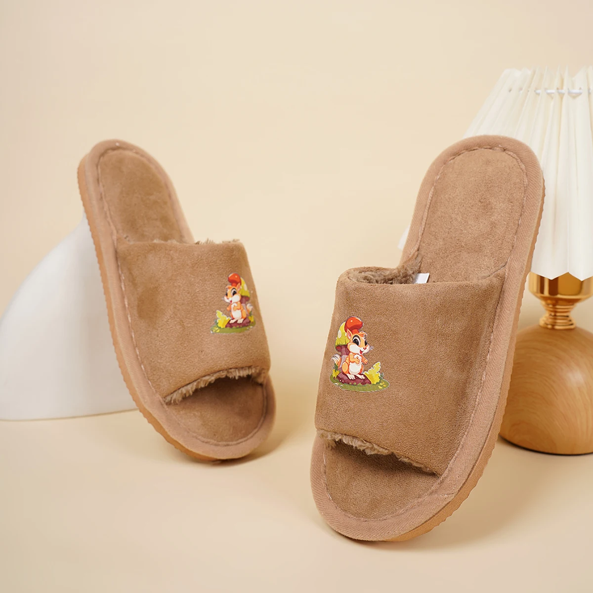 المرأة الربيع والصيف والخريف والشتاء أربعة مواسم النعال المفتوحة داخلي نوم النعال الذاكرة الإسفنج لينة فروي النعال ميلارد نمط البني الكرتون #5