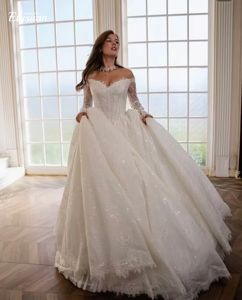 

Customized luxury wedding dress, lace beaded princess ball off-the-shoulder sleeve dress, bride's dress, new front hall