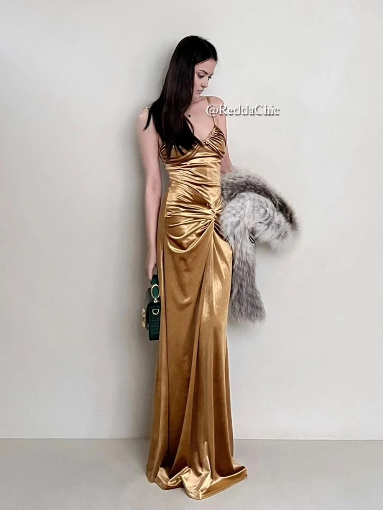 REDDACHiC Pretty Elegant Women Gold Dress Velvet Maxi Long V-neck Spaghetti Straps A-line Draped One-piece Vintage Party Gown