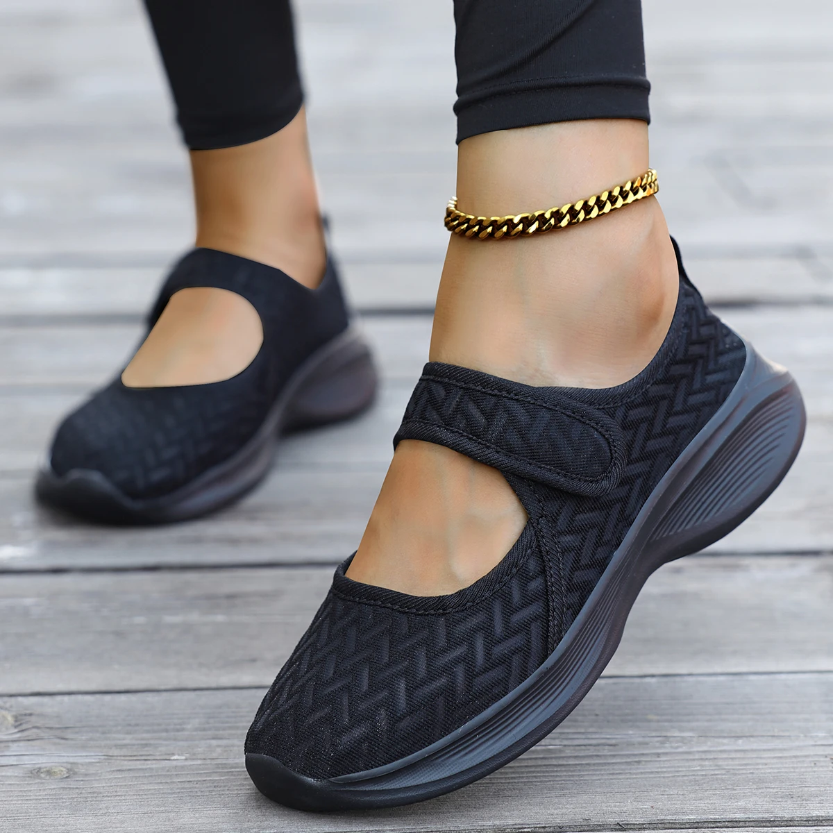 Sommerliche Damenschuhe, atmungsaktive Freizeitschuhe, Slip-On-Mesh-Schuhe, flache Schuhe, lockere und leichte Arbeitsschuhe, verstellbare Outdoor-Wanderschuhe, flache Schuhe, Mesh-Schuhe, große, atmungsaktive Reiseschuhe mit hohem Netzgewebe, die zu jeder Jahreszeit getragen werden können. – Detail 1