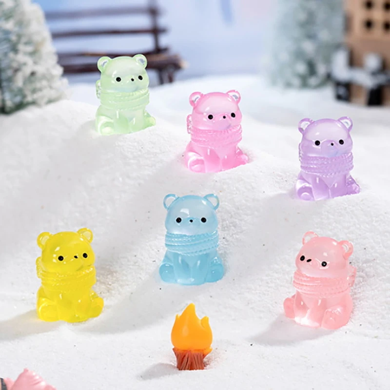 1Pcs Luminous Polar Bear Ornament Mini Cartoon Animal Doll Micro Landscape Decoration Dollhouse Miniature Toy