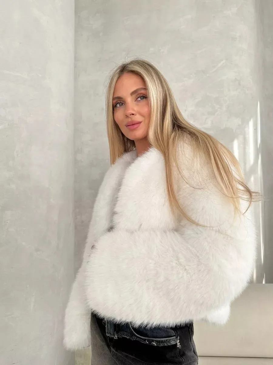 Women Faux Fur Coats Solid Short Jackets Long Sleeve Round Neck Open Stitch Thick Straight Fit Elegant Casual 2026 Autumn Winter