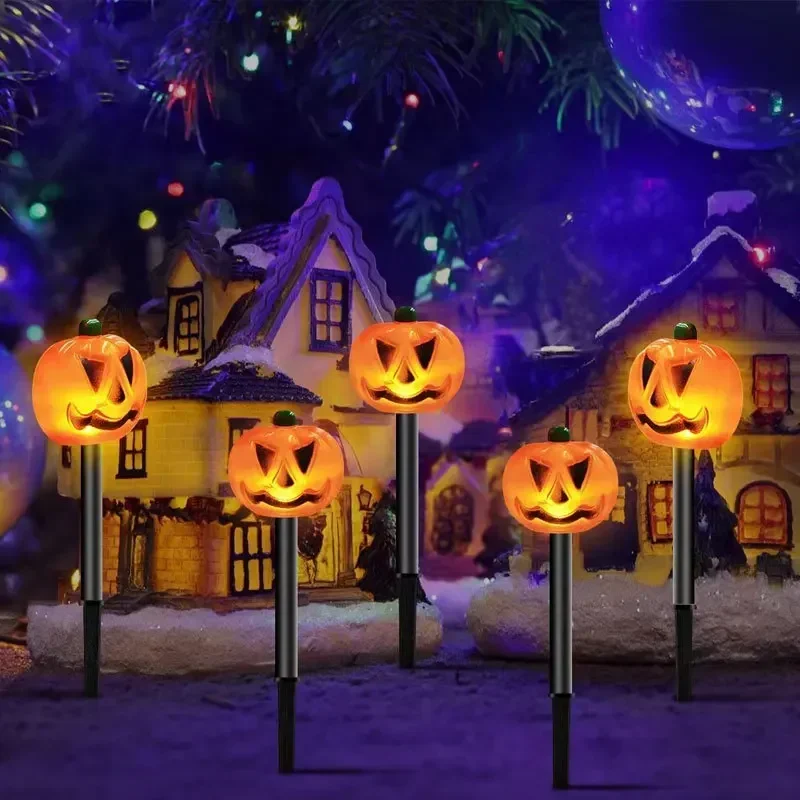 Pumpkin Solar Stake Light impermeabile LED Solar Powered Pumpkin Light Halloween Spooky Pumpkin Skull Pathway Light accessori