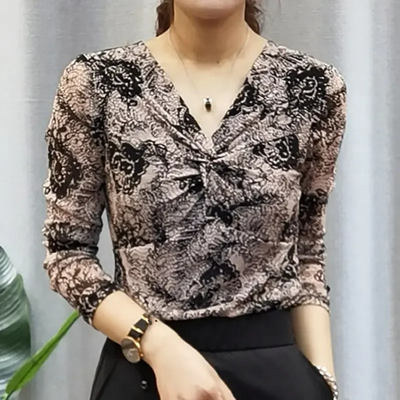 

Long Sleeve Vintage Printed T-shirt Spring Autumn Commute Letter Stylish Folds Women's Clothing Elegant V-Neck Pullovers JJ103