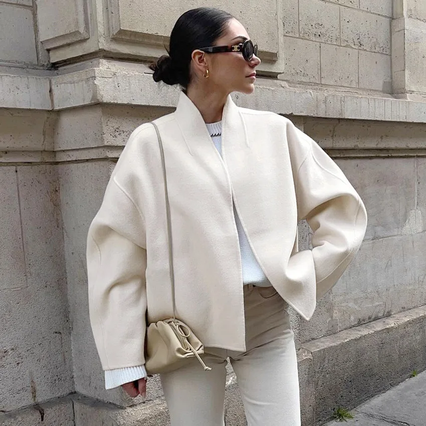 

Women's Long Sleeve V-Neck Short Woolen Coat, European and American Style, Loose, Elegant, Commuting, Lazy Style