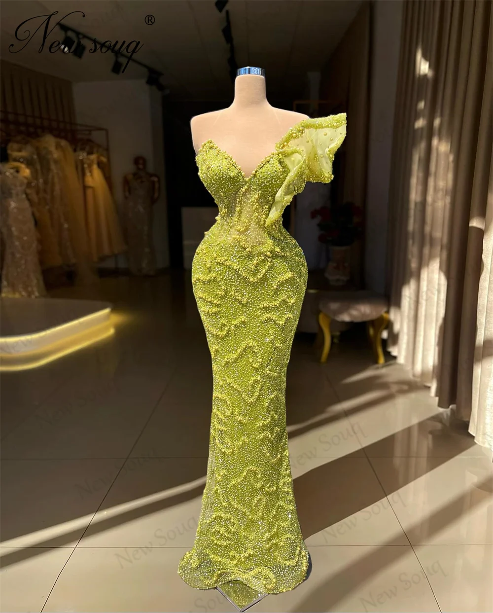 Olive Green Mermaid Celebrity Dresses V Neck Elegant 2024 Dubai Design Beading Evening Dress Women Pearls Engagement Party Gowns