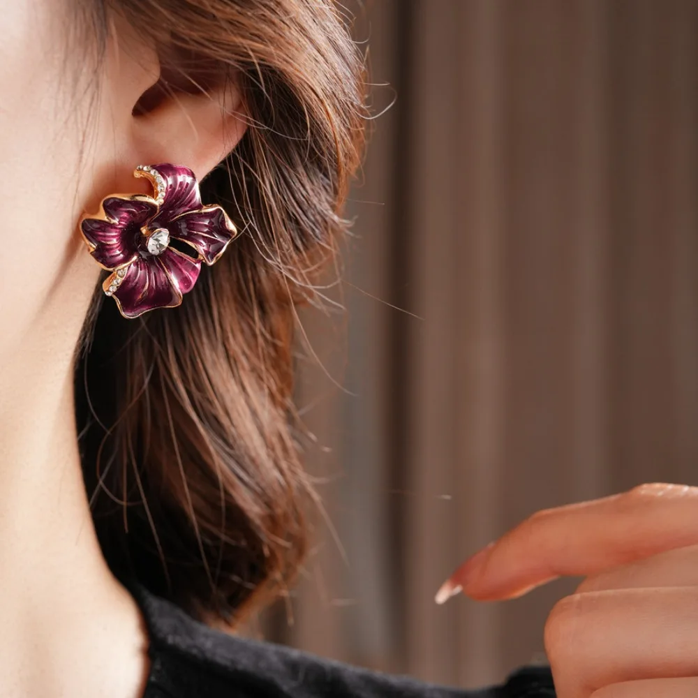 Exquisite Luxury Enamel Purple Flower Inlaid Zircon Stamen Stud Earrings for Women Versatile Evening Dress Jewelry Accessories