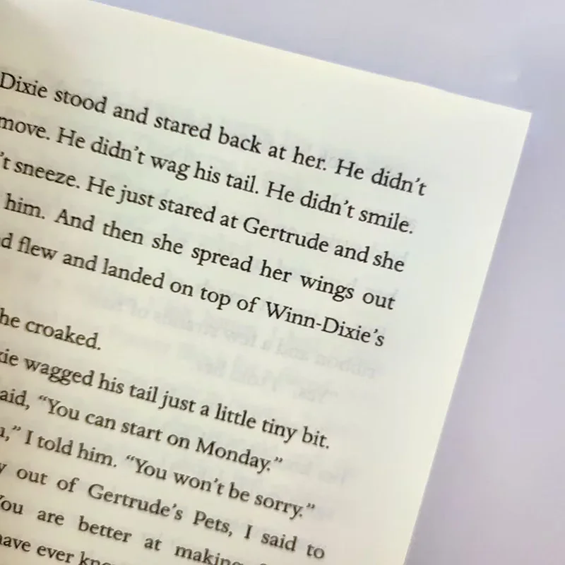 النسخة الإنجليزية Silly Dog Wendick بسبب Winn Dixie إنها كل خطأ ديزي، كتب Newbery الإنجليزية Libros Livros