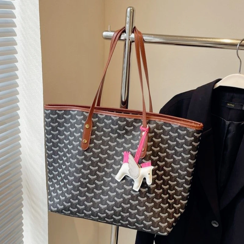 

2025 New Style Bags, Women's Shopping Baskets, Tote Bags, Handbags, Large-capacity Fashionable Bags, Shopping Bags