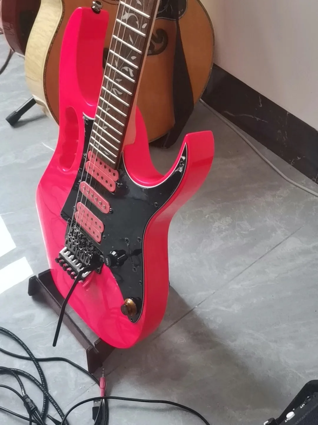 Support customization of guitar guard boards for various brands, bass mudguards, aluminum alloy materials, anodized treatment