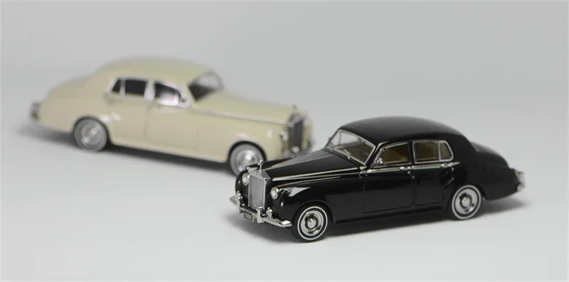 GFCC 1:64 1955 Rolls-Royce Silver Cloud Diecast Model Car