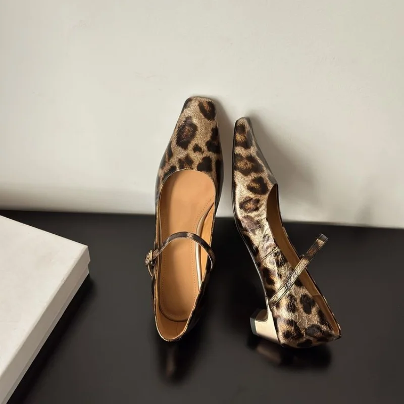 

Spring 2025 New Leather Women's Mary Jane Shoes Square Toe Thick Heel Buckle Leopard Print Sexy Elegant Women Single Shoe Office