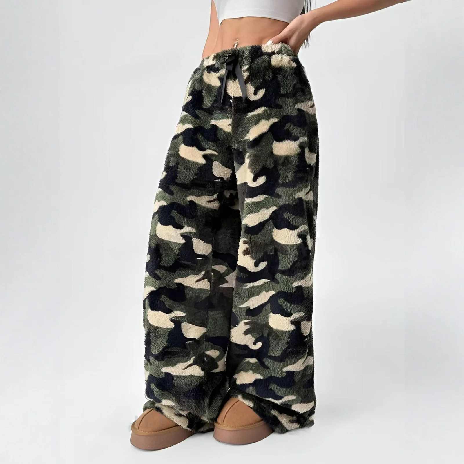 

Ladies' Chic High Street Winter Thicken Camouflage Trousers Elastic Waist Outdoor Casual Warm Plush Pants Comfy Pajama Pants