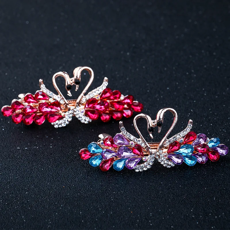 

Elegant Swan Shape Hair Clips with Rhinestones Crystal Glitter Design Bling Barrettes for Women Girls Special Occasions