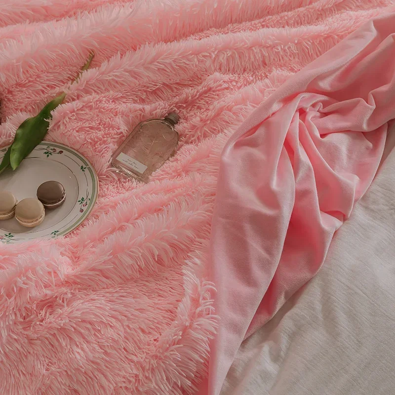 Pink Faux Fur Blankets Soft Fuzzy Fluffy Blankets, Warm Thick Long Hair Shag Lightweight Cozy Throw for Bedroom Sofa Couch Bed