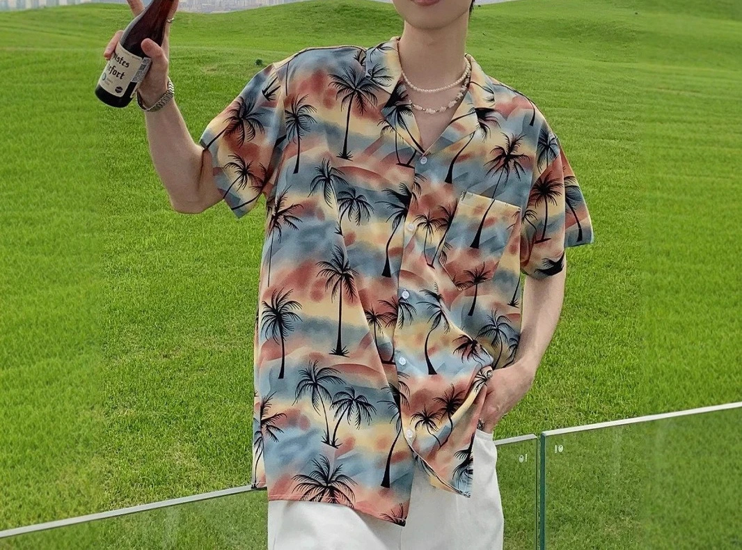

2026 Summer Vintage Coconut Tree Print Seaside Vacation Short Sleeve Shirt Men