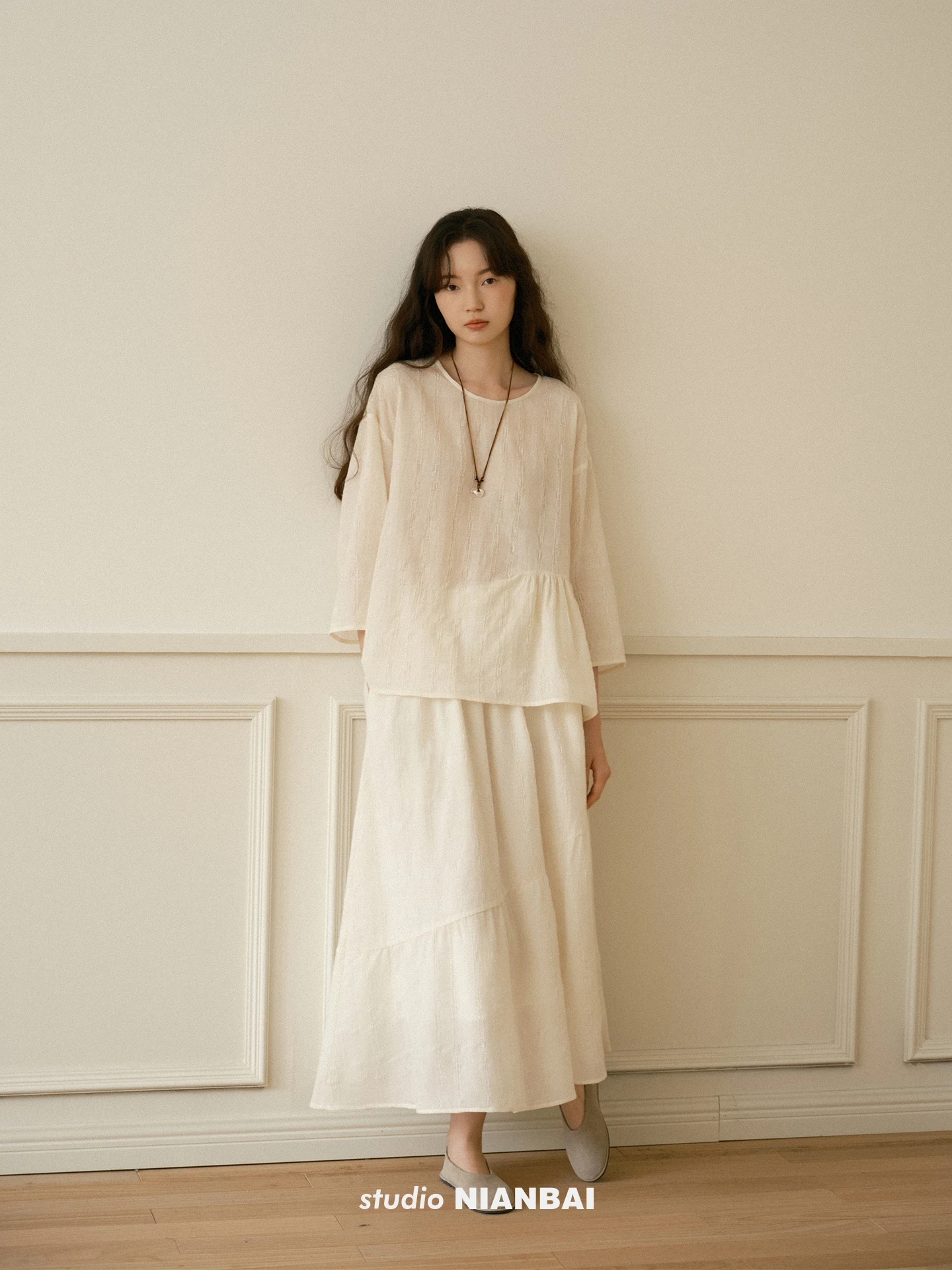 

Ele Wool Cotton Lyocell f Skirt irt with Eight Sves round Ne Floral Embroidery Lightweight Draped NC305