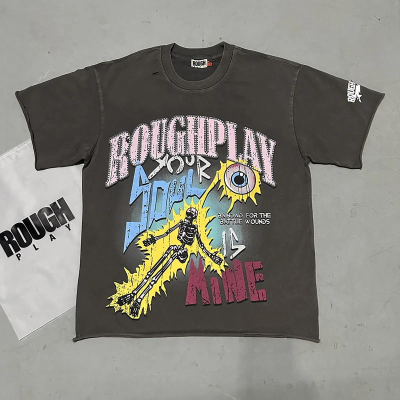 

ROUGHPLAY T Shirts Luminous Skull Print Hot Diamond Washed Do Old Grey Perforation All-match Hip-hop Rough Play Short Sleeve Tee