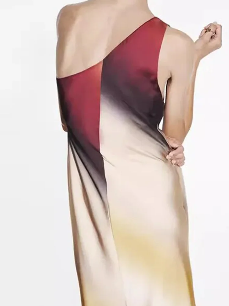 아미세미메트리 슬래시 칼라 홀터 드레스 우아한 그라데이션 프린트 슬리브리스 이브닝 드레스 여름 신상 여성 연회복