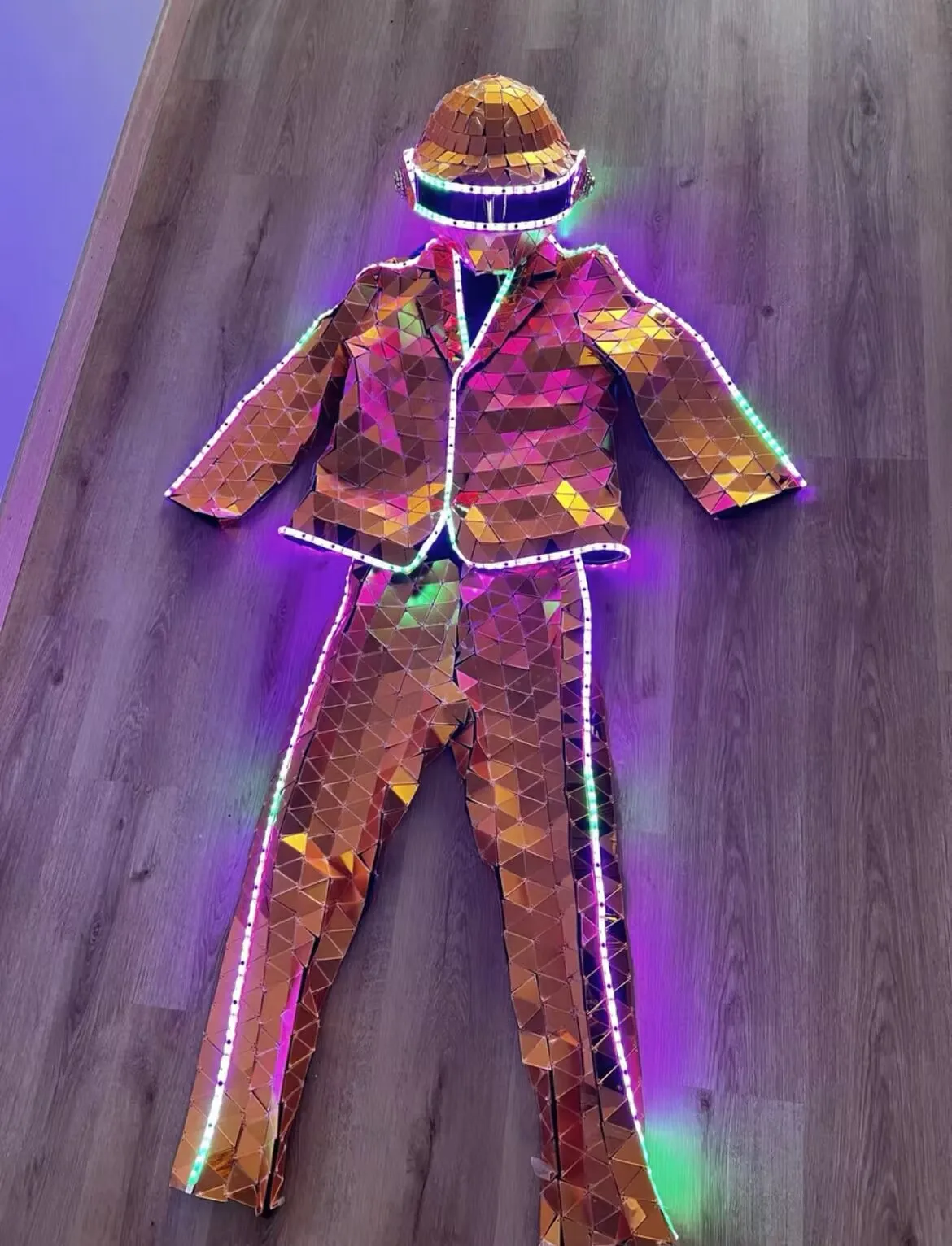 LED مرآة روبوت البدلة رجل قناع زجاجي ديسكو توهج الكبار زي المرحلة فستان أداء هالوين تأثيري عيد الميلاد الملابس الذهب