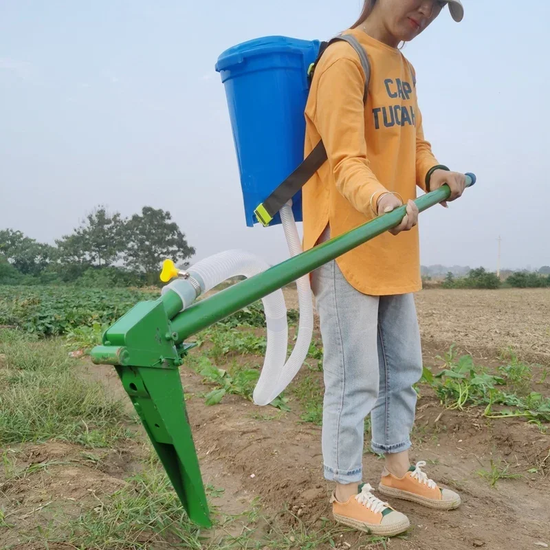 آلة الأسمدة الزراعية السفلية أدوات العمل الزراعية مجرفة الأسمدة اليدوية اختيار الملابس العلوية الأوتوماتيكية الصغيرة