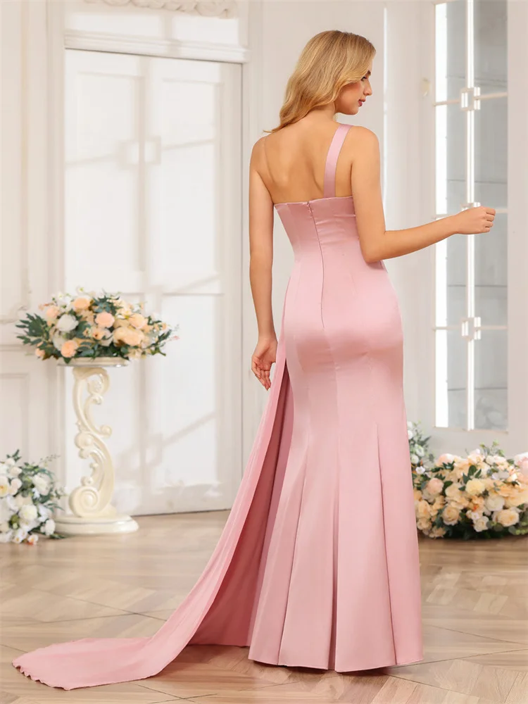 Neuankömmling One-Shoulder ärmellose Scheide Seide Satin Brautjungfer Kleid Split Side Open Back Reiß verschluss Kleider für Hochzeits gäste 2024