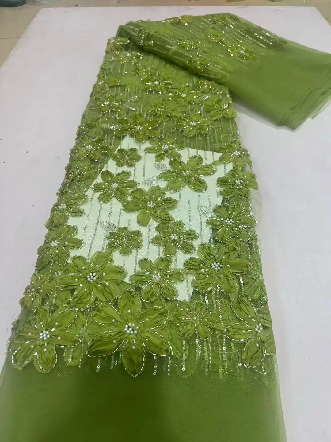 

Latest Luxury Beaded 3D Tulle Lace Fabric Crystal With Sequins African Lace Fabric High Quality for Women Dress Dance Skirt Sew