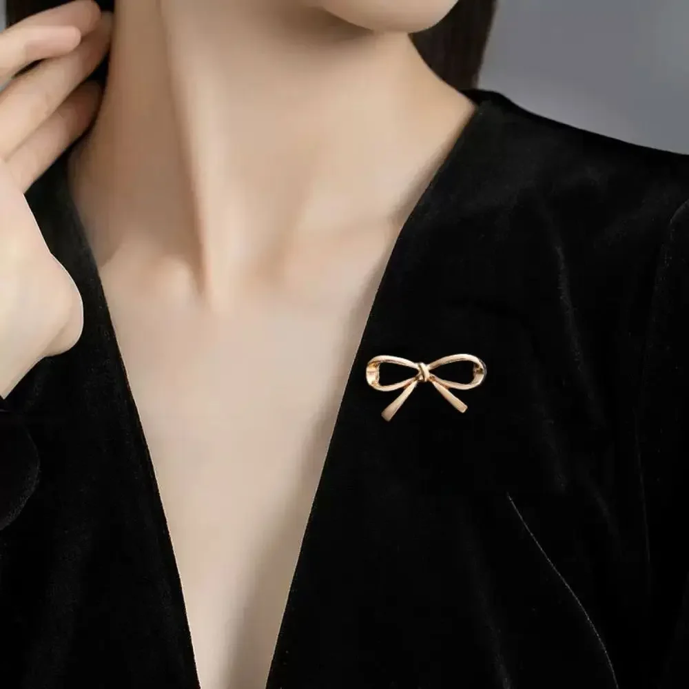 Balletcore Bowknot Brooch Alloy Korean Style Hollow Metal Brooch Jewelry Accessories Bag Buckle Anti-Exposure Brooch Girls