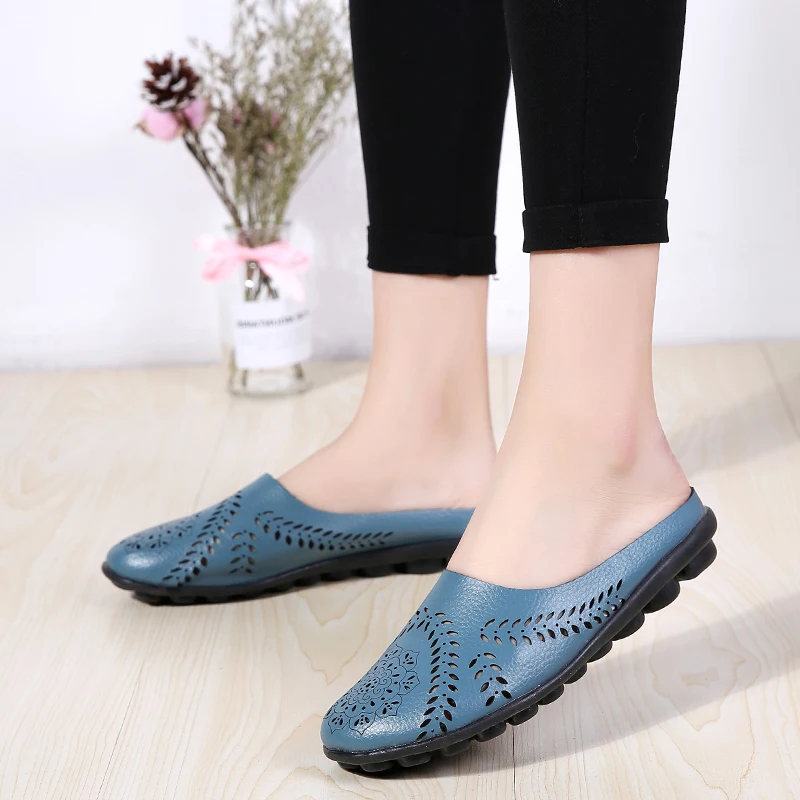 42 43 44 Large size hollow half drag women\'s shoes Beanie shoes Leather mother shoes casual shoes single shoes