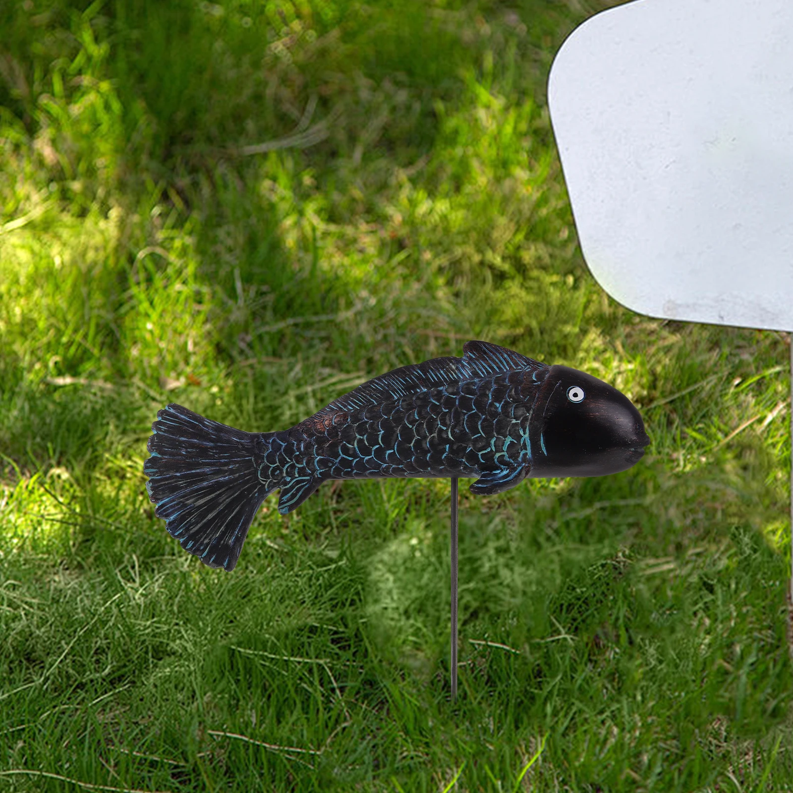 

Simulated Koi Fish Garden Decor Resin Yard Art Lawn Ornament Realistic Modeling Vivid Shape Perfect for Backyard Courtyard