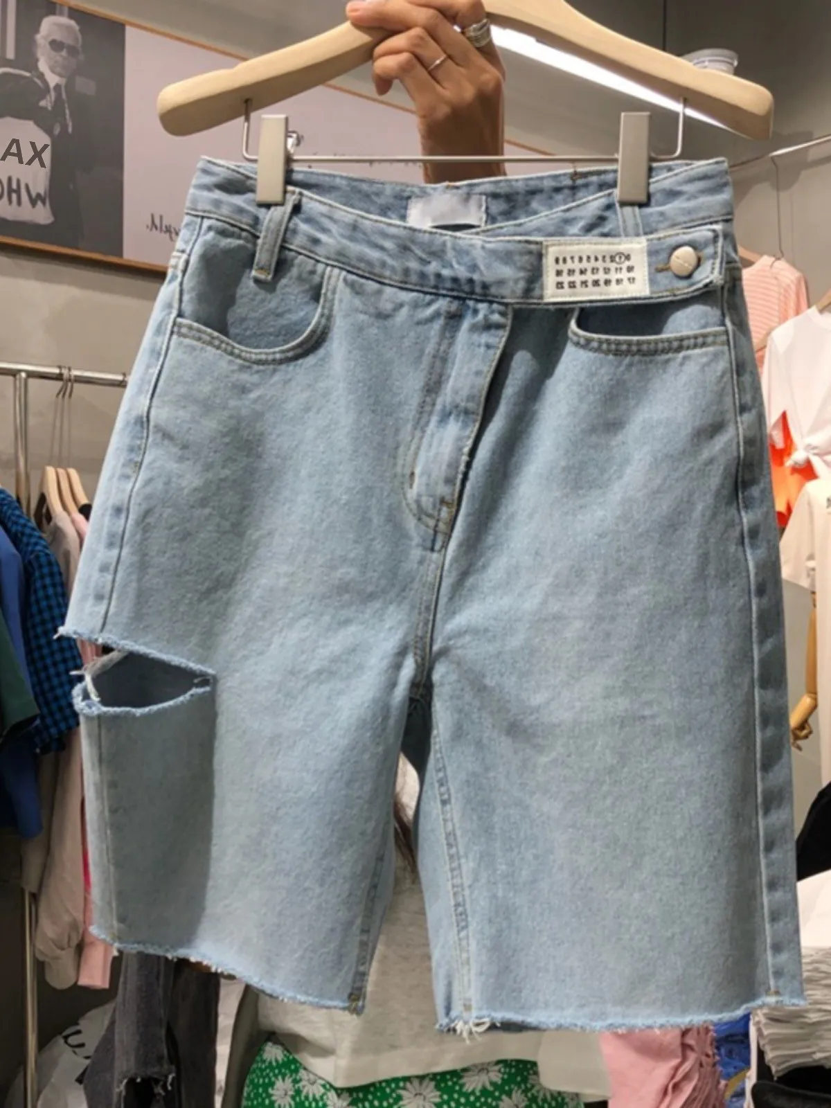 

Slimming Straight Leg Denim Shorts Women's Spring Autumn High Waist Cotton Stretchy High Waist Light Blue Jeans Shorts