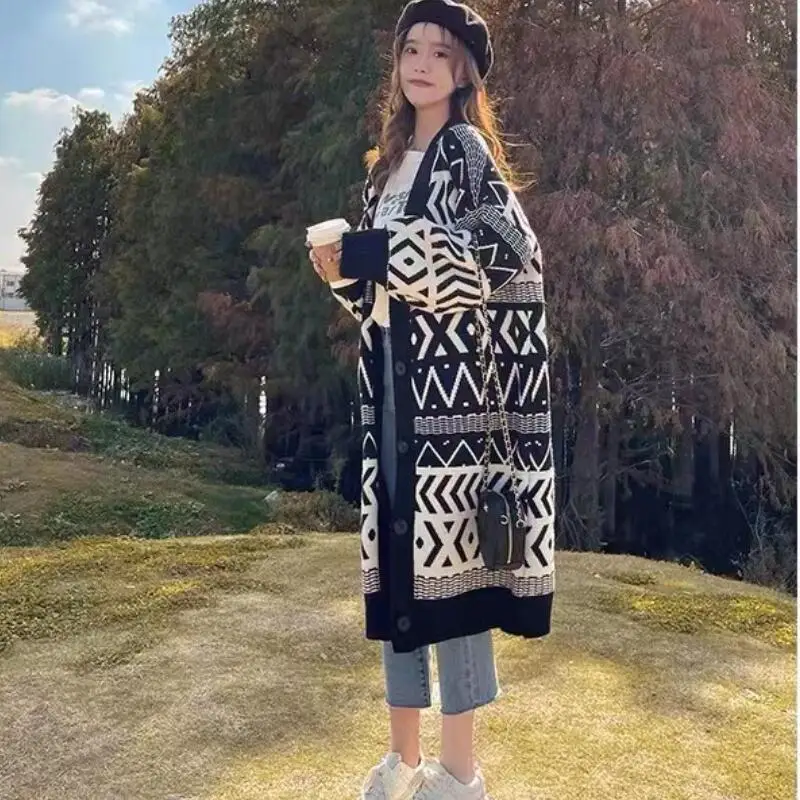 Newautumn الشتاء Plussize المرأة فضفاضة عادية طويلة فوق الركبة سترة مشغولة من الصوف لنمط كسول موضة تنوعا سترة كبيرة