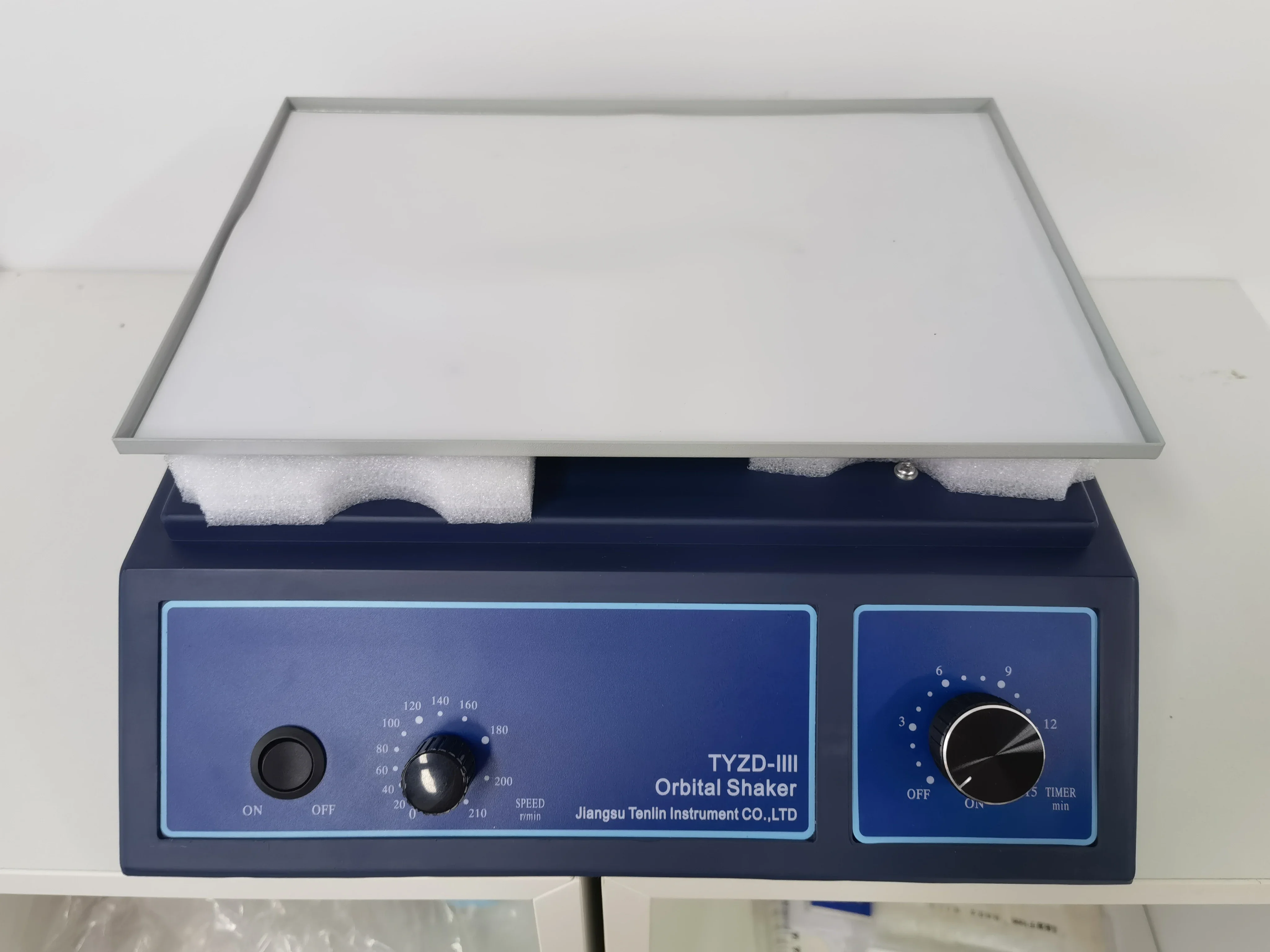 شاكر مداري مختبري عالي الجودة للغربلة واختبار Syphilis RPR، TRUST، VDRL