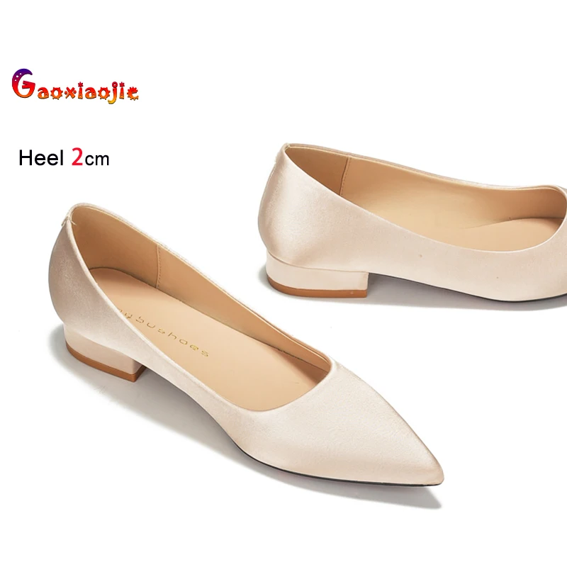 

Новые женские туфли-лодочки из сатина на каблуке 2 см, весна-лето, с острым носком, простой стиль, элегантные, для улицы