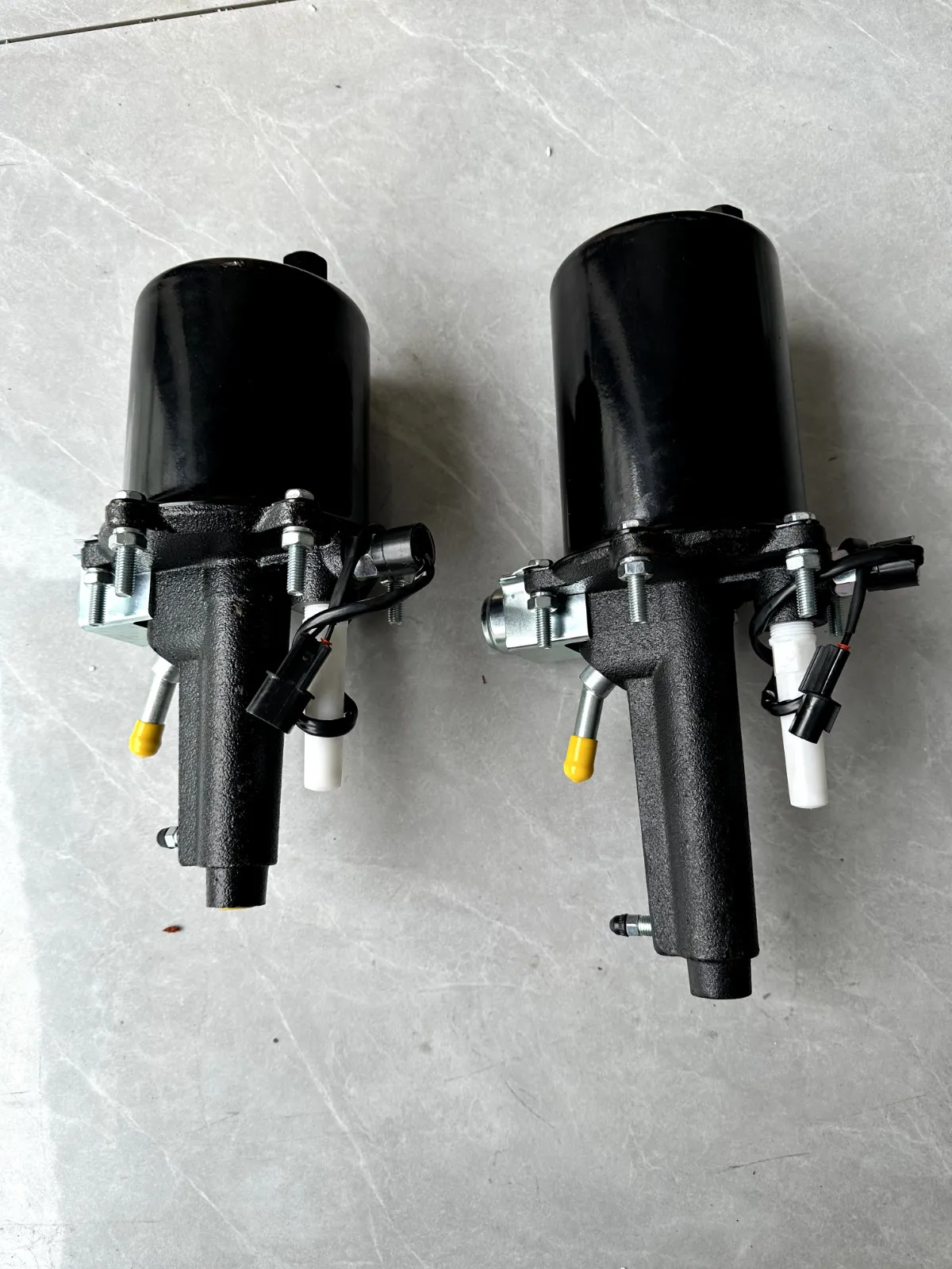 FOR 1 PAIR FIT ISUZU 1996 FRR TRUCK BRAKE BOOSTER