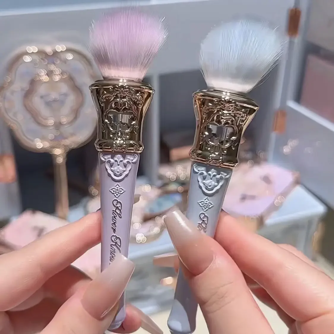 مجموعة Flower Knows Butterfly Cloud Collar Collection مرآة محمولة رائعة للسفر، مرآة مكياج محمولة هدية عيد ميلاد للأصدقاء