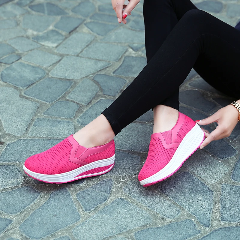

2025 Women Breathable Mesh Shoes Fashion Platform Wedges Sneakers Female Outdoor Running Shoes Vulcanized Shoes Zapatillas Mujer
