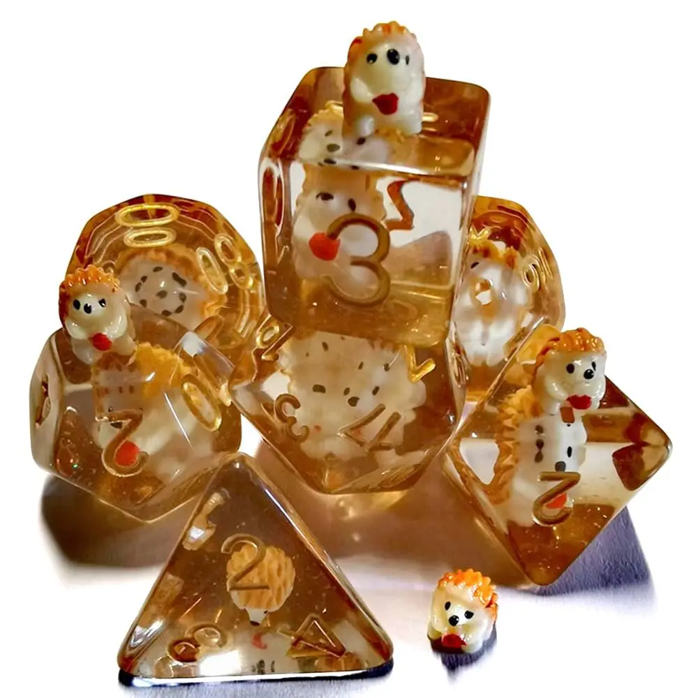 7PCS/Set Embedded Squirrel Holding Apples Shaped Polyhedral Animal Dice Set Game Dice For DND Accessories For Board Card Game