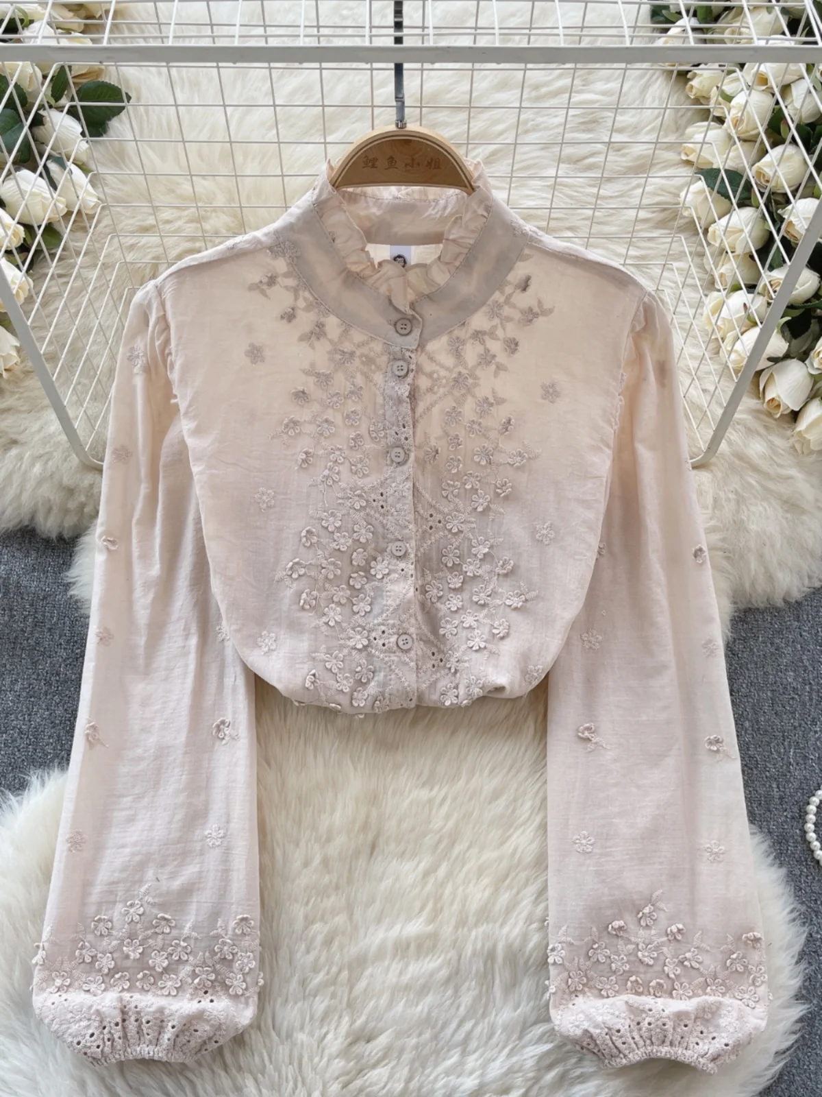 

n Sweet irt Spring Faion Women Heavy Embroidery Wood ain Collar Anti Aging Bubble Sve Top Sli Versatile