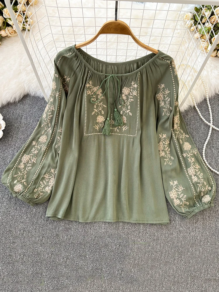 EWQ Fashion Loose Women\'s Blouse Embroidered Design Lace-up Collar Lantern Sleeves Pullover Tops 2024 New Clothing 27C237