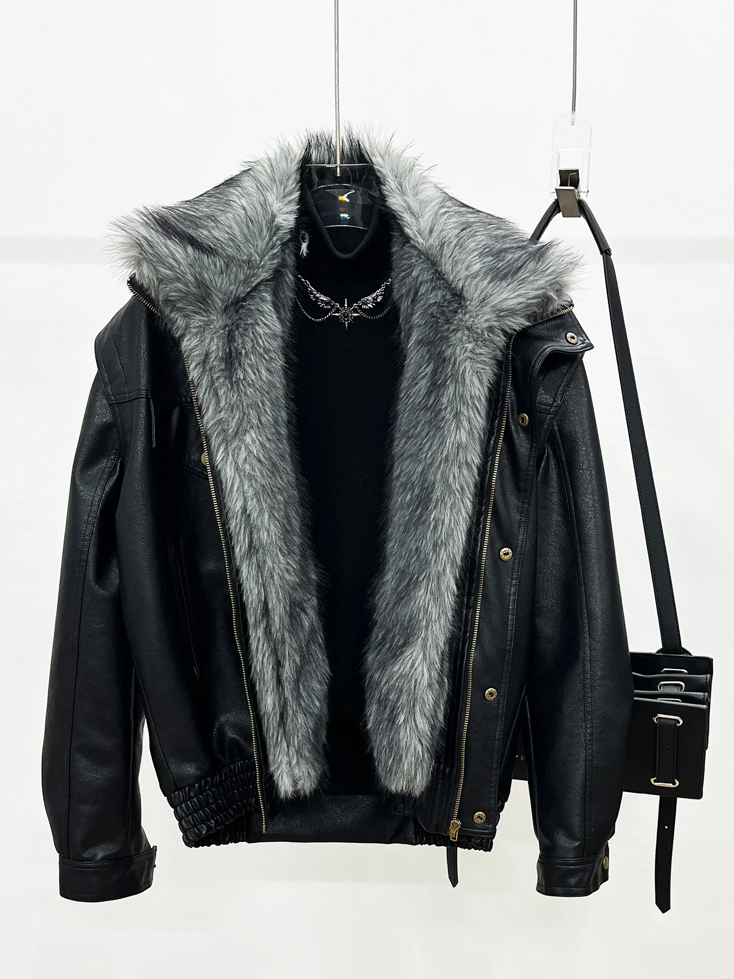 

Мужская зимняя мотоциклетная куртка из искусственной кожи с отстегивающимся меховым воротником, роскошная, теплая, молодежная, на молнии