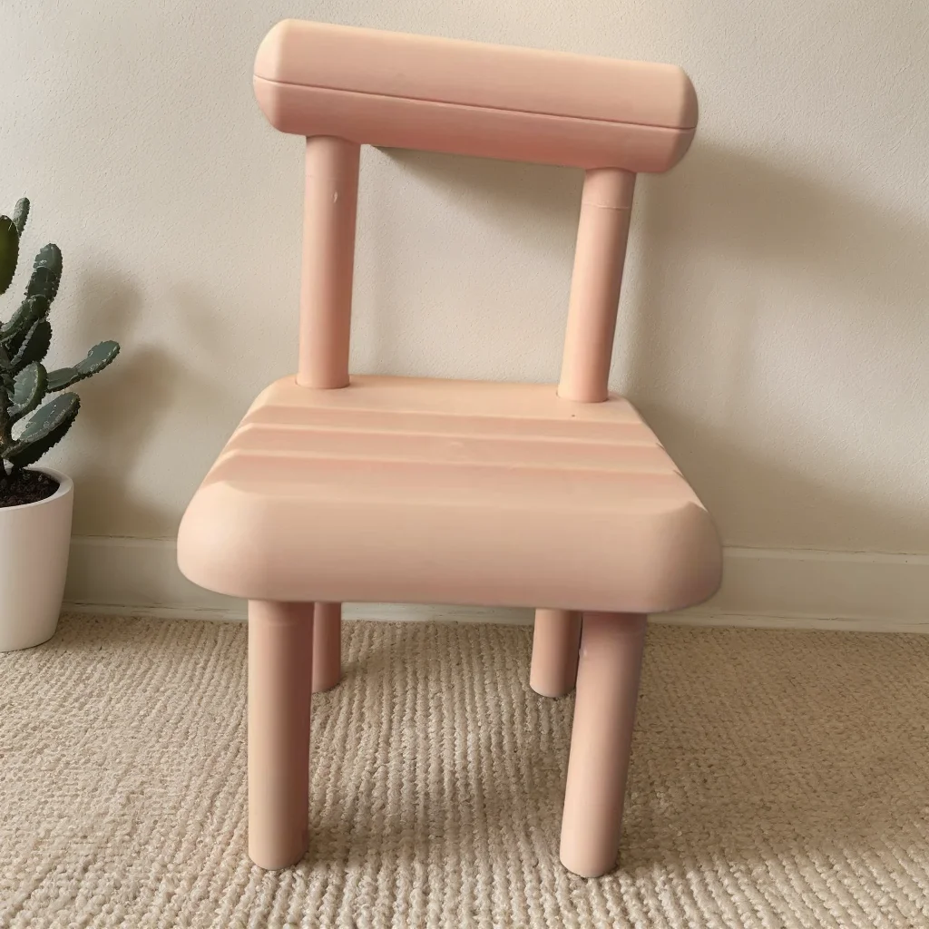 Perfect Gift Idea, Cute Mini Chair Smartphone Stand in Sweet Colors, Adds Fun to Workspace and Home