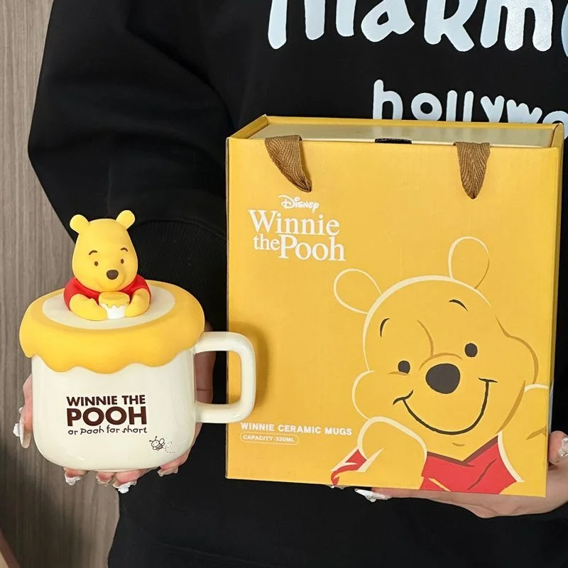 Disney Winnies The Pooh Ceramic Mugs With Spoon Strawberry Bear Men Women Creative Water Cup Coffee Mugs Kids Milk Cups