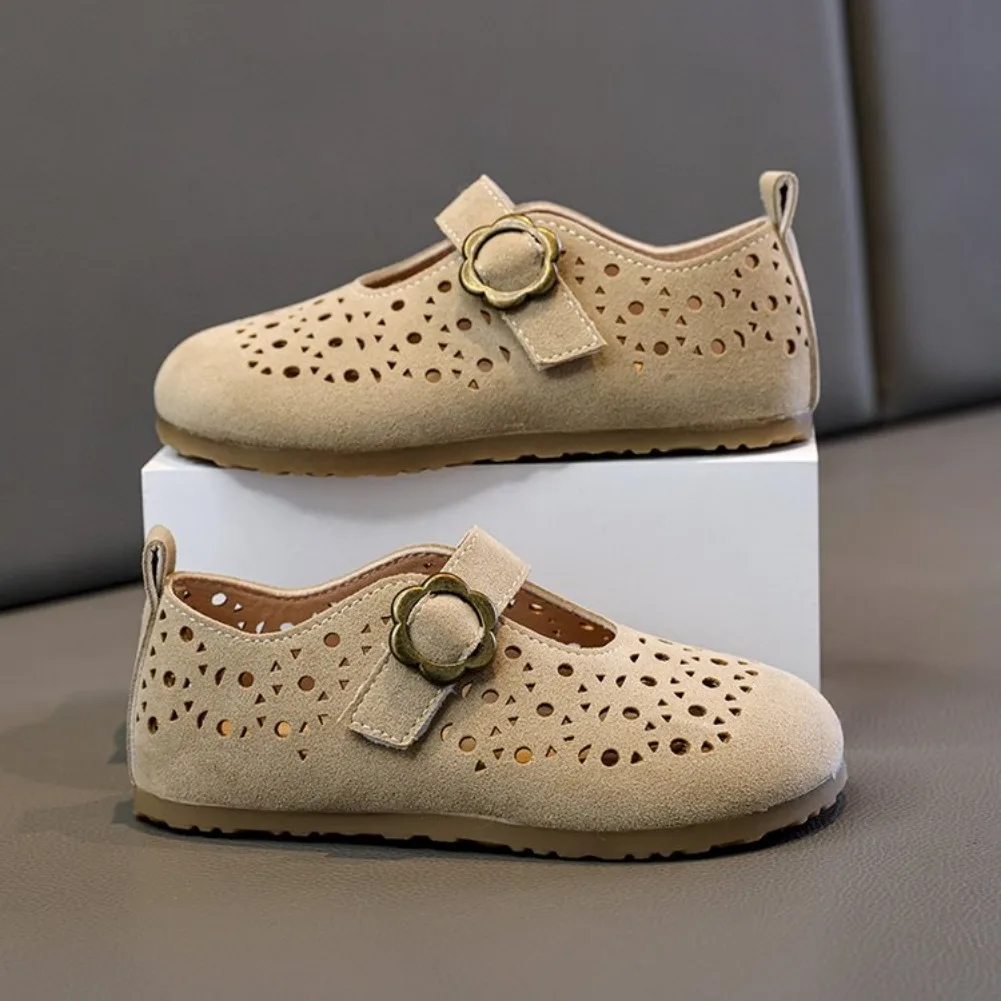 Kids Flat Shoes 2026 New Hollow Out Vintage Girls Fashion Suede Shoes Causal Non-slip Children's First Walker Mary Jane Shoes