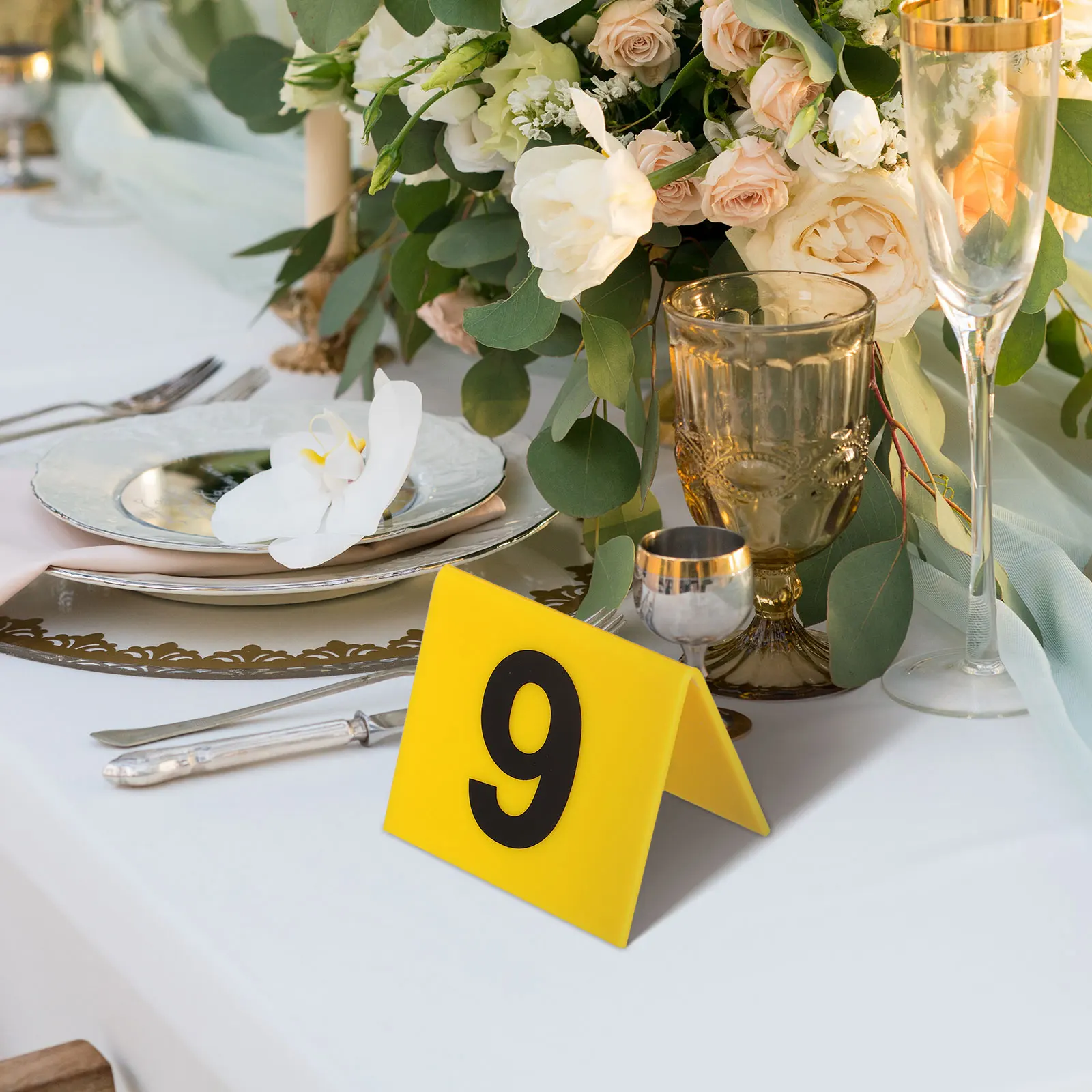 

15Pcs Table Number Markers Stable Triangular Plastic Signs Multi-Function Evidence Crime Scene Desktop Number Cards