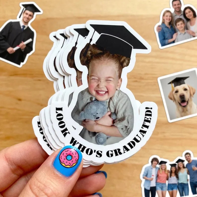 adesivos-de-aniversario-divertidos-personalizados-5x5cm-100-pecas-ideais-para-encontros-individuais-decoracoes-de-mesa-espalhadas-adesivos-de-brincadeira