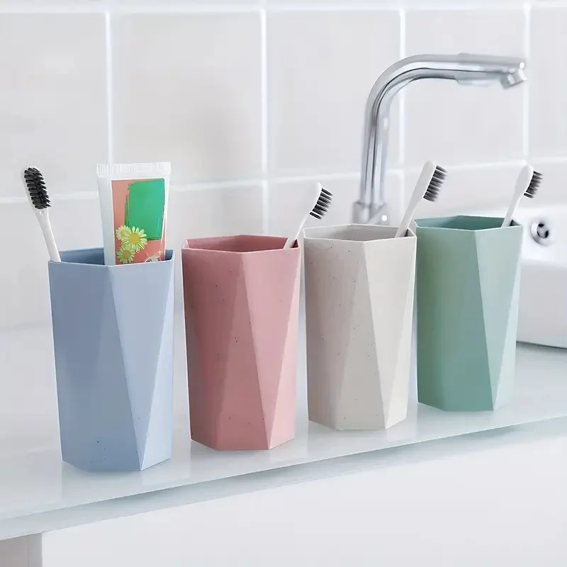 Single‑Piece Diamond Pattern Toothbrush and Gargle Cup, Stylish Bathroom Accessory, Nice Holiday Gift Option